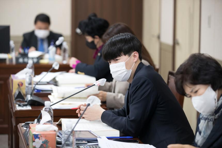 제241회 영등포구의회 제2차 정례회 사회건설위원회 예산안 심사