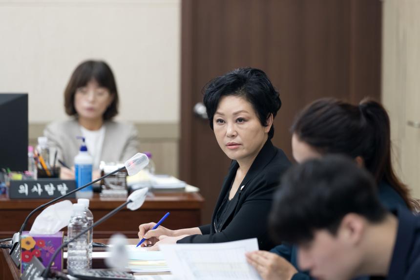 제247회 영등포구의회 임시회 사회건설위원회 추가경정예산안 심사