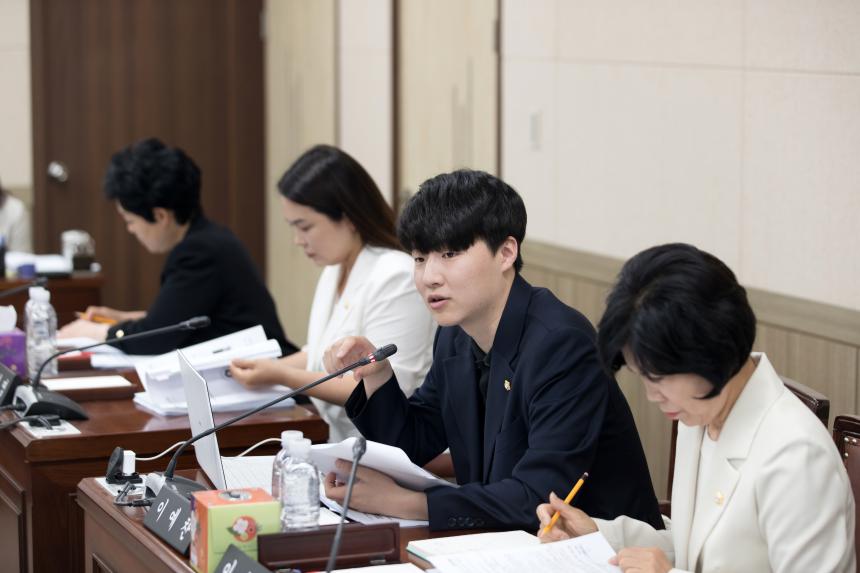 제252회 영등포구의회 제1차 정례회 사회건설위원회 업무보고