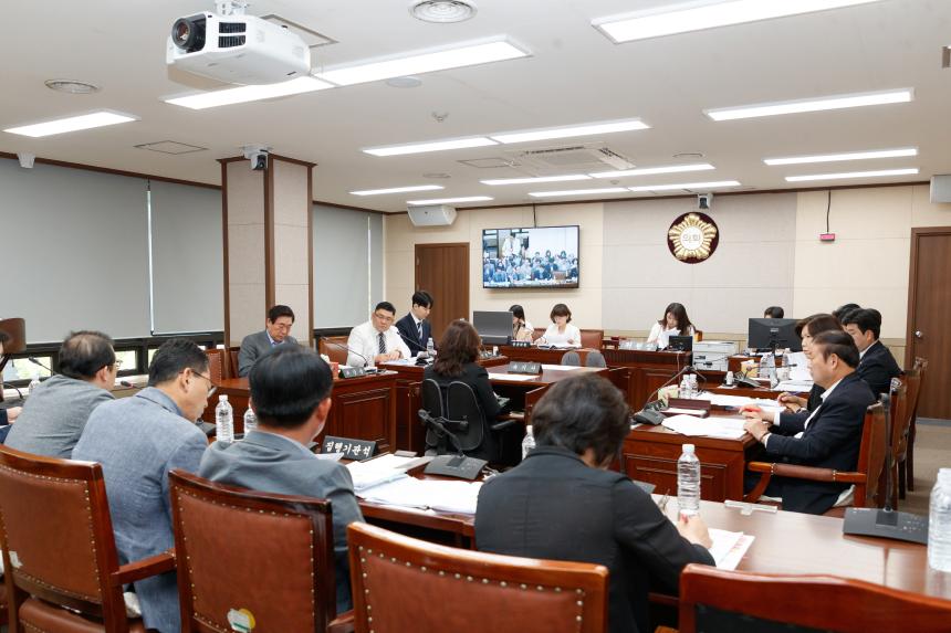 제261회 영등포구의회 제1차 정례회 사회건설위원회 업무보고