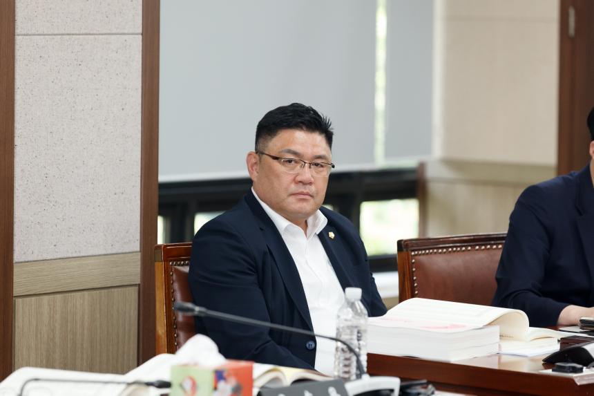 제261회 영등포구의회 제1차 정례회 사회건설위원회 추가경정예산안 심사