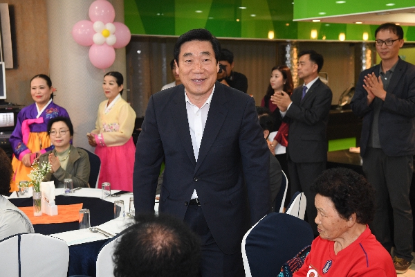 어르신 추석행사 우리동내 한가위대잔치