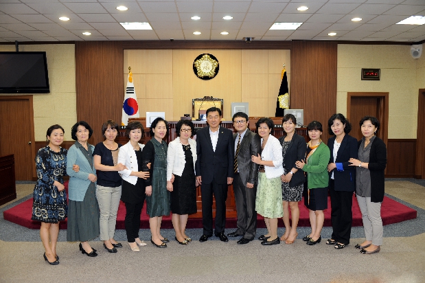 가정어린이집 김덕현 회장과 이연숙 전회장 및 임원진 방문