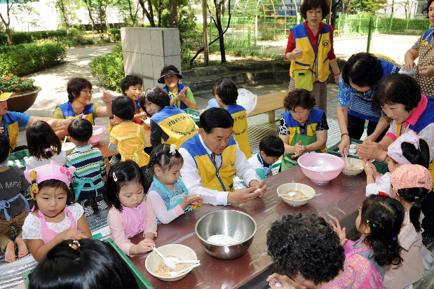거성아파트 부녀회 추석맞이 송편빚기