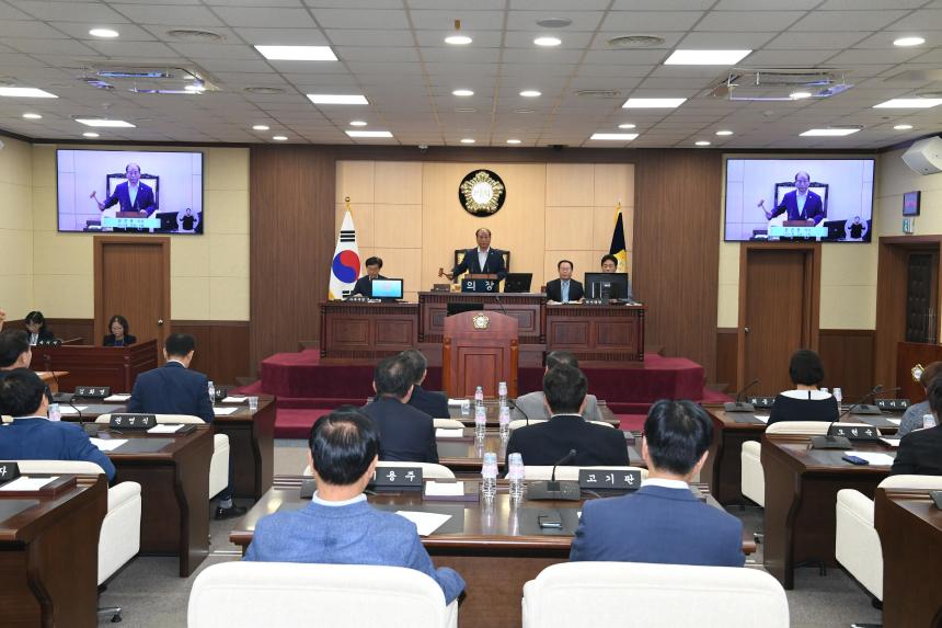 제215회 영등포구의회 임시회 폐회