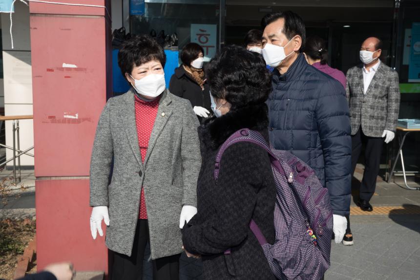 영등포노인종합복지관 도시락 배포 격려방문
