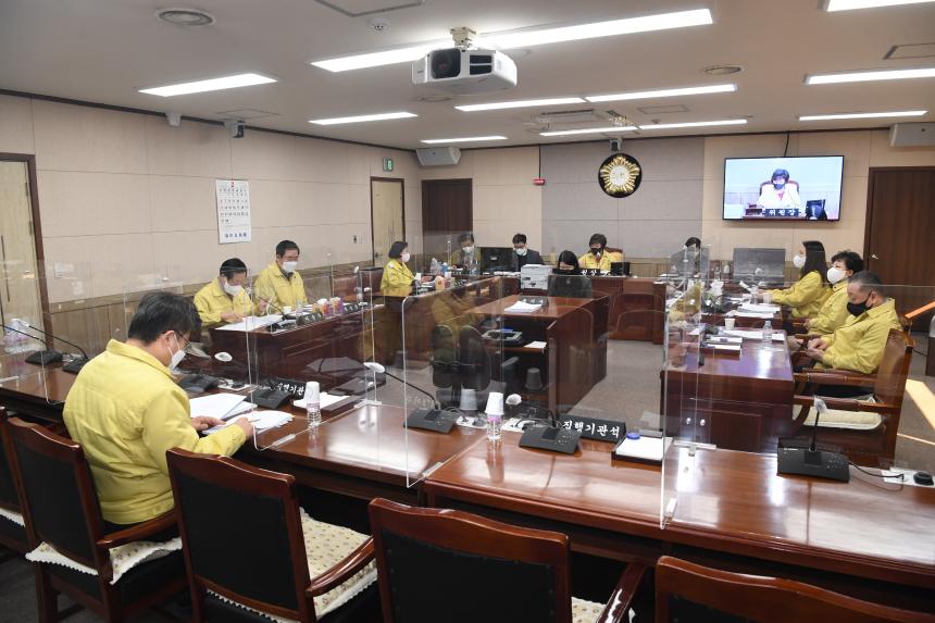 제235회 영등포구의회 임시회 운영위원회 조례안 심사