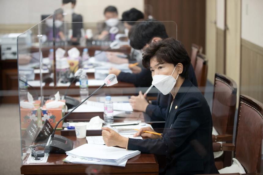 제239회 영등포구의회 제1차 정례회 사회건설위원회 업무보고