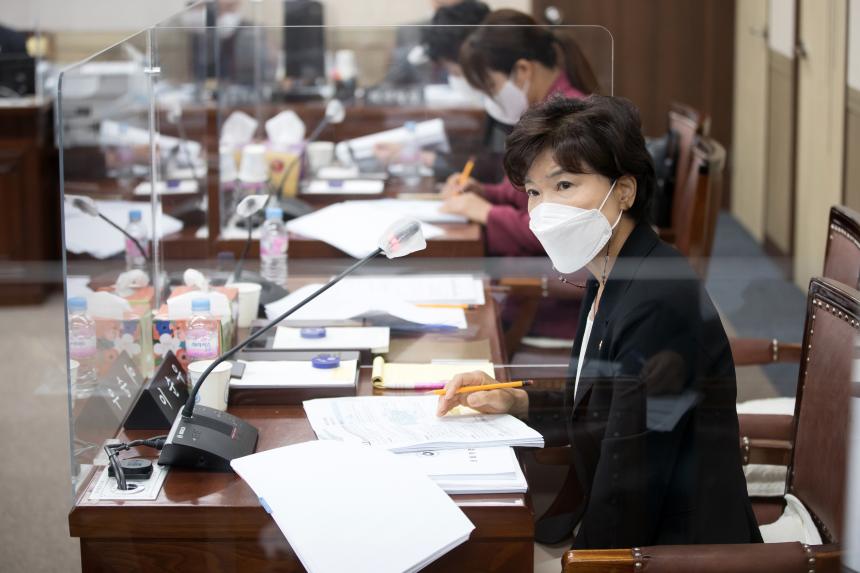 제239회 영등포구의회 제1차 정례회 사회건설위원회 업무보고