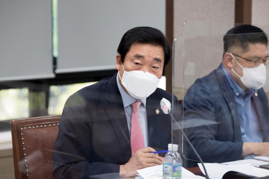 제239회 영등포구의회 제1차 정례회 사회건설위원회 업무보고