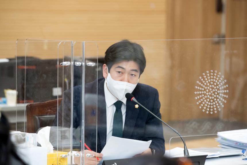 제241회 영등포구의회 제2차 정례회 사회건설위원회 행정사무감사 강평