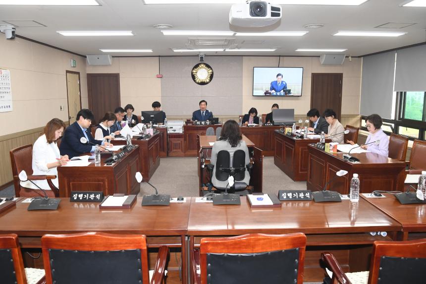 제243회 임시회 폐회중 운영위원회