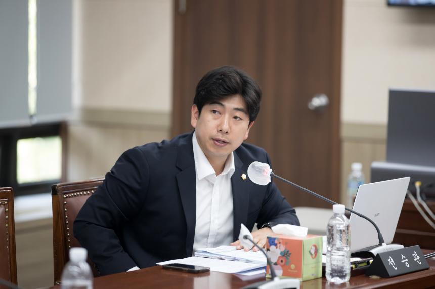 제245회 영등포구의회 제1차 정례회 사회건설위원회 업무보고