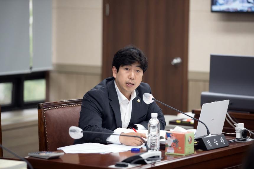 제245회 영등포구의회 제1차 정례회 사회건설위원회 추경예산안심사