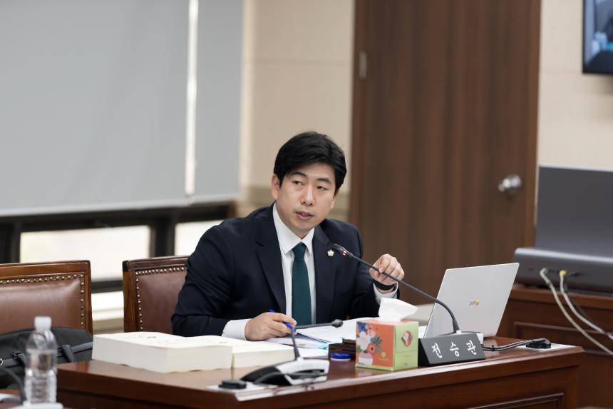 제249회 영등포구의회 제2차 정례회 사회건설위원회 업무보고