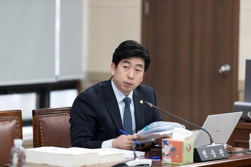제249회 영등포구의회 제2차 정례회 사회건설위원회 업무보고