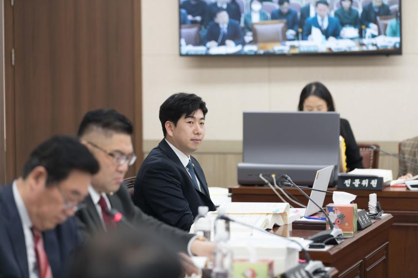 제249회 영등포구의회 제2차 정례회 사회건설위원회 심사 및 계수조정