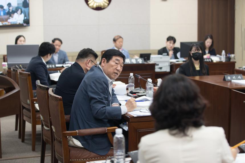 제252회 영등포구의회 제1차 정례회 사회건설위원회 예산안 심사