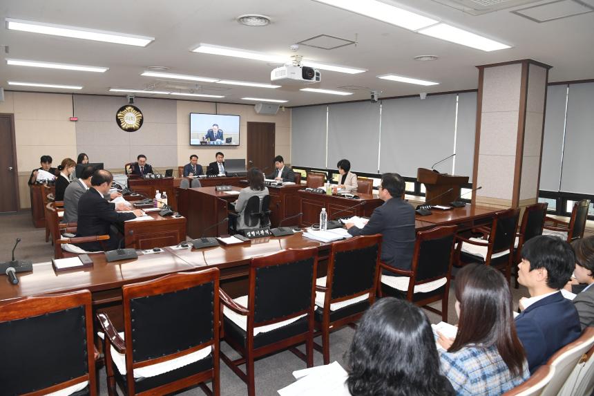 제256회 임시회 운영위원회 조례안심사