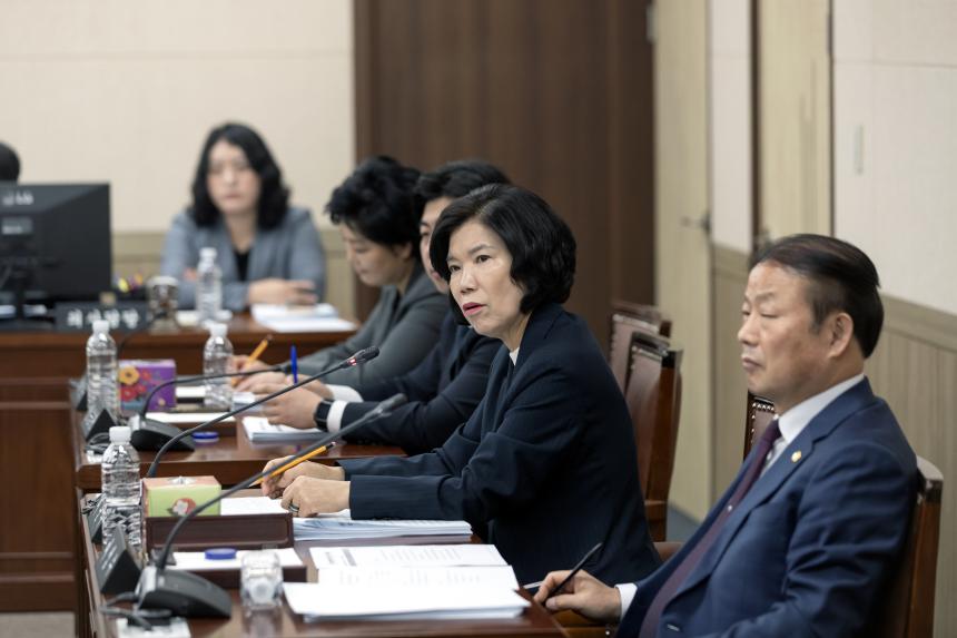 제260회 영등포구의회 임시회 사회건설위원회 조례안심사