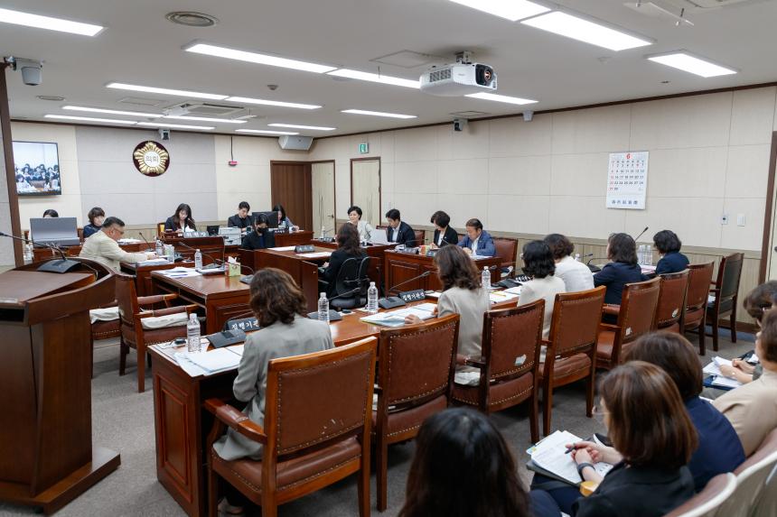 제261회 영등포구의회 제1차 정례회 사회건설위원회 업무보고