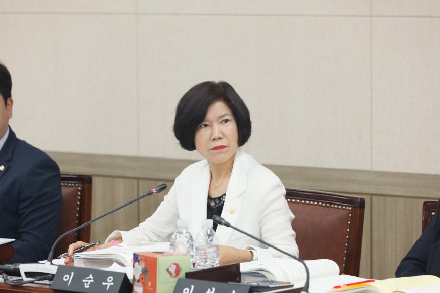 제261회 영등포구의회 제1차 정례회 사회건설위원회 추가경정예산안 심사