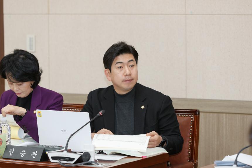 제266회 영등포구의회 제2차 정례회 사회건설위원회 예산안심사